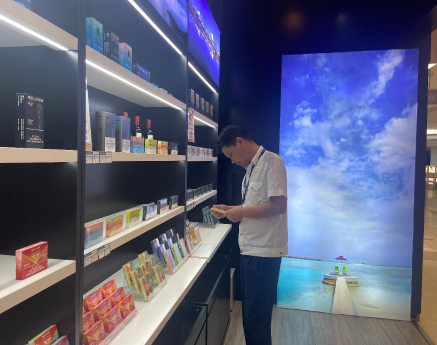 铁拳护苗 筑牢烟草零售防线，系好未成年人暑期“安全带”